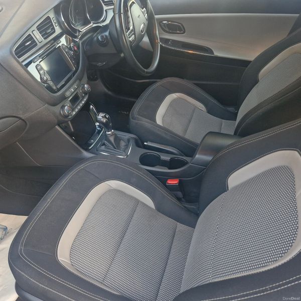 Kia Pro Ceed 2014 396872433