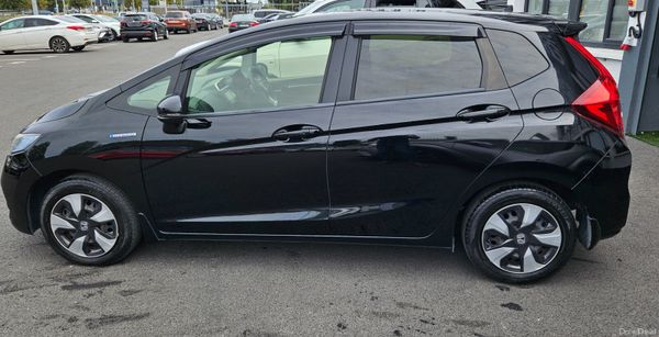 Honda Fit 2019 Petrol Hybrid Auotmatic 396880821