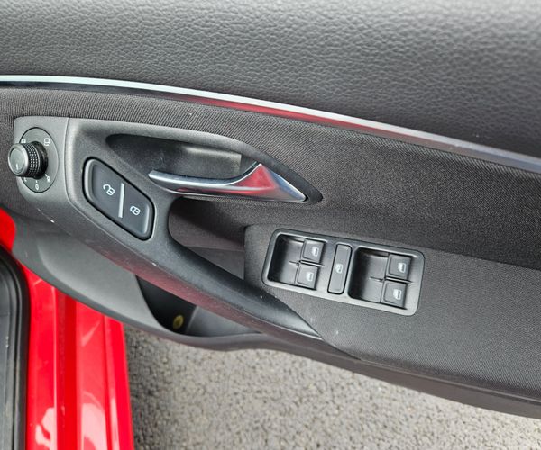 Volkswagen Polo 2017  1.2 TSI Petrol Automatic 396881111