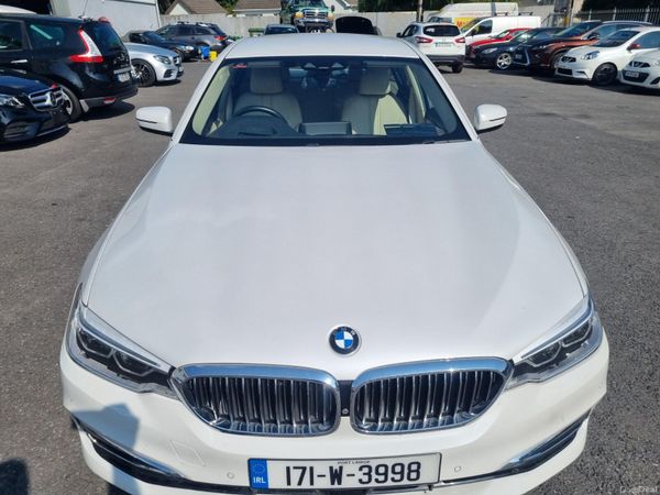 2017 BMW 5-Series Luxury Line – Japanese Import 396890263