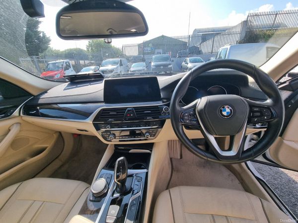 2017 BMW 5-Series Luxury Line – Japanese Import 396890271