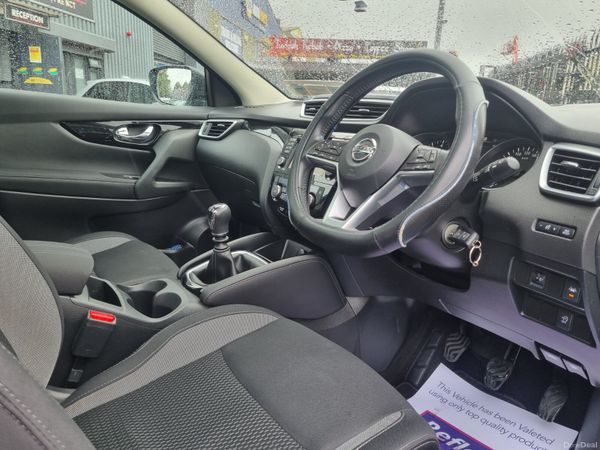 Nissan Qashqai 2018 Panoramic 396896853