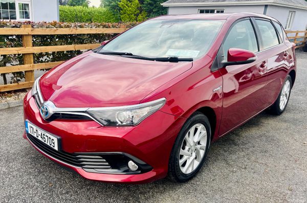 Toyota Auris 2017 PETROL HYBRID LUNA 396812033
