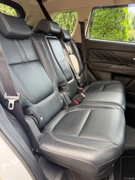 Excellent Condition 162 Mitsubishi Outlander PHEV! 396831919