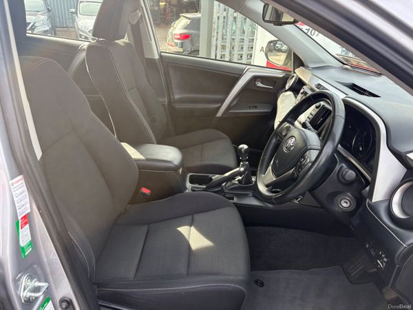 2018 Toyota RAV4 Luna sport 397040825