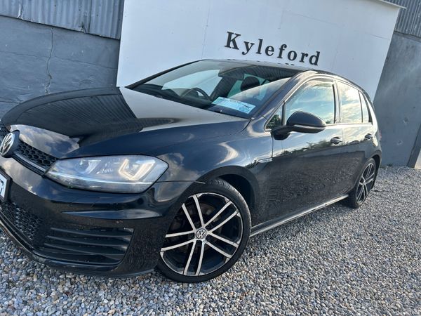 Volkswagen Golf 2016 397069161
