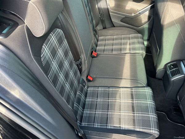 Volkswagen Golf 2016 397069213