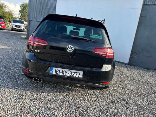 Volkswagen Golf 2016 397070729