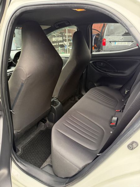 Toyota Yaris Automatic 397098287