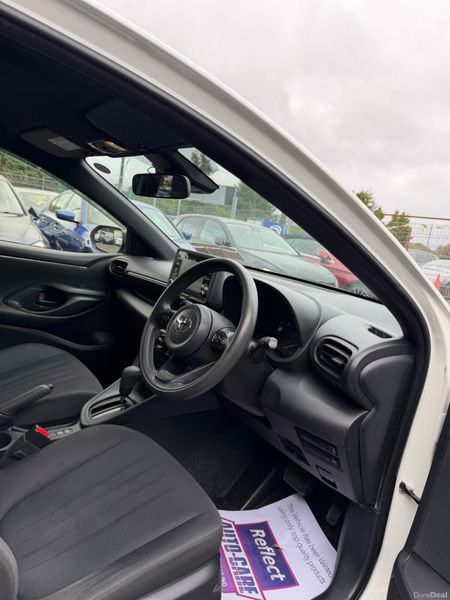 Toyota Yaris Automatic 397098289