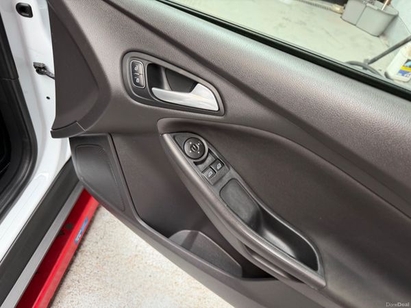 2015 FORD FOCUS      NEW NCT ! 397017861