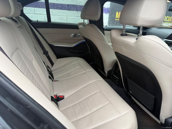 BMW 3-Series 2019 397020791