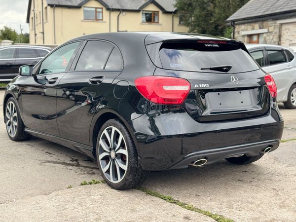 MERCEDES BENZ A180 AMG Line AUTO 2014 24000KM 397024185