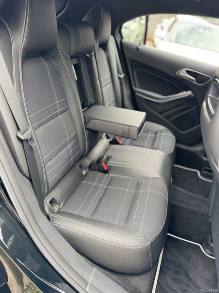 MERCEDES BENZ A180 AMG Line AUTO 2014 24000KM 397024191