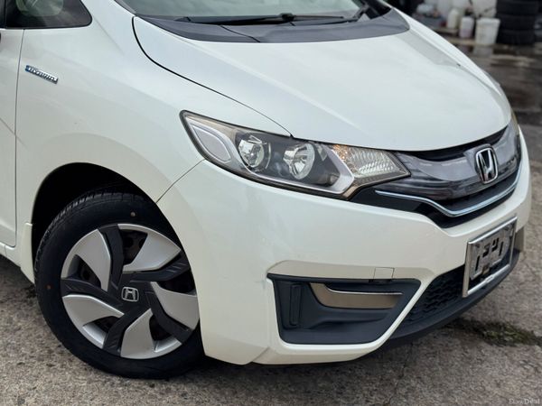 HONDA FIT 1.5L Hybrid Automatic 76000KM ONLY 397149437