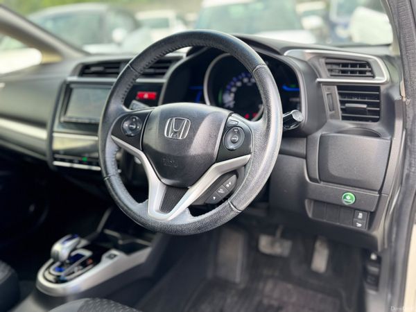 HONDA FIT 1.5L HYBRID AUTOMATIC 2015 69000KM ONLY 397153715