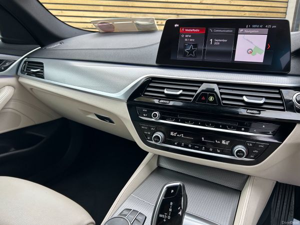 BMW 530e M SPORT 2019 HIGH SPEC 397175151