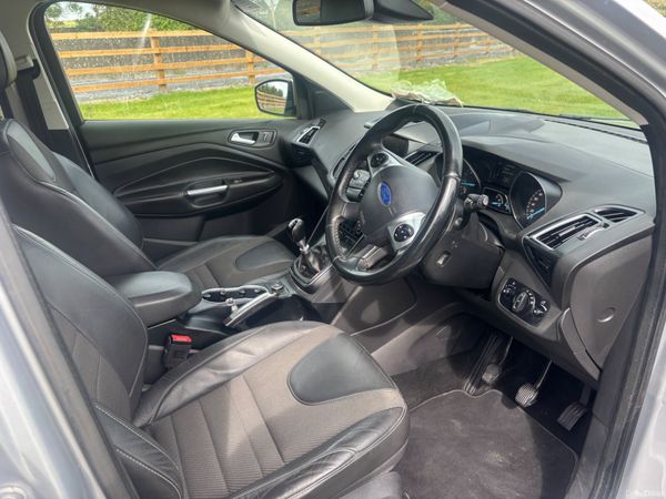 Ford Kuga 2017 397183509