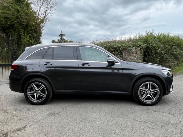 Mercedes-Benz GLC300d AMG Line Premium. NCT 03/28 397259995
