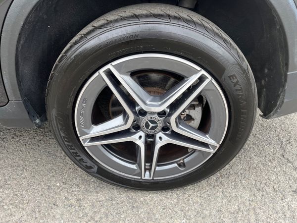 Mercedes-Benz GLC300d AMG Line Premium. NCT 03/28 397260057