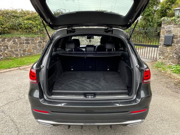 Mercedes-Benz GLC300d AMG Line Premium. NCT 03/28 397260029