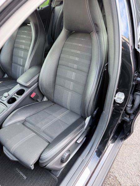 Mercedes-Benz GLA 1.6 Petrol AUTO Low Kms Tax&NCT 397270639