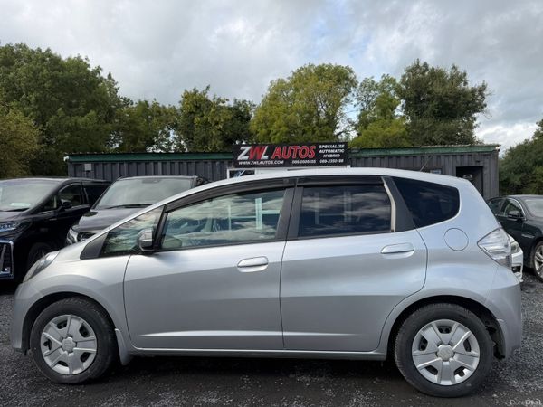 11 HONDA FIT 1.3 HYBRID 397283951