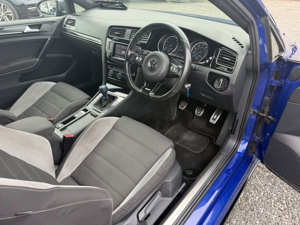 VW Golf R 397288317