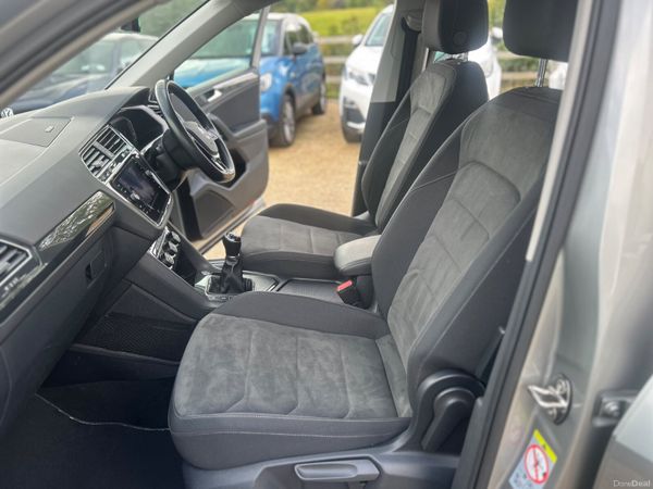 Volkswagen Tiguan R LINE 397218233