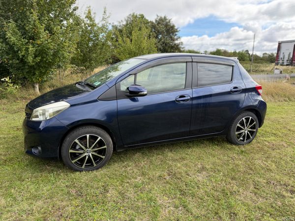 Toyota Vitz 2014. 1.0 L PETROL AUTOMATIC 397349977