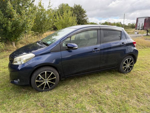 Toyota Vitz 2014. 1.0 L PETROL AUTOMATIC 397350041