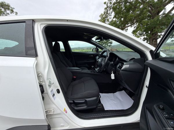 Toyota C-HR 2017 Luna 1.2 turbo 397356147
