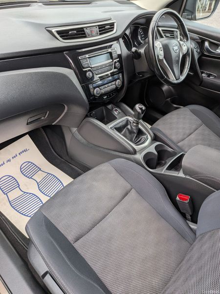 Nissan Qashqai 2015 LOW KMS /FULL SERVICE HISTORY 397356639