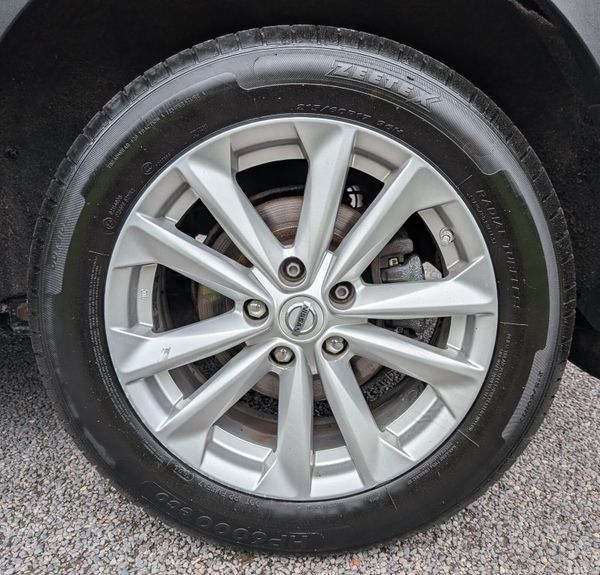 Nissan Qashqai 2015 LOW KMS /FULL SERVICE HISTORY 397356939