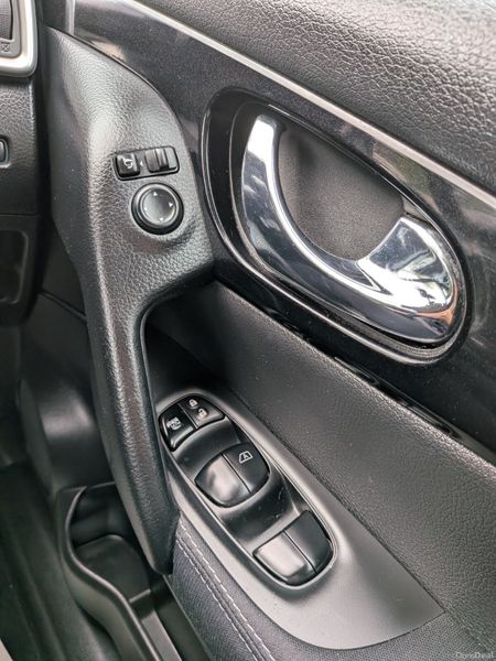Nissan Qashqai 2015 LOW KMS /FULL SERVICE HISTORY 397357049