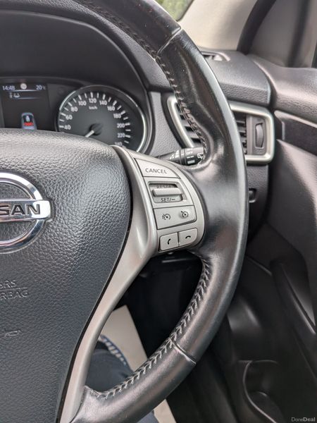 Nissan Qashqai 2015 LOW KMS /FULL SERVICE HISTORY 397357051