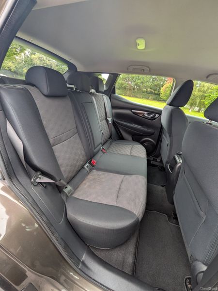 Nissan Qashqai 2015 LOW KMS /FULL SERVICE HISTORY 397357039