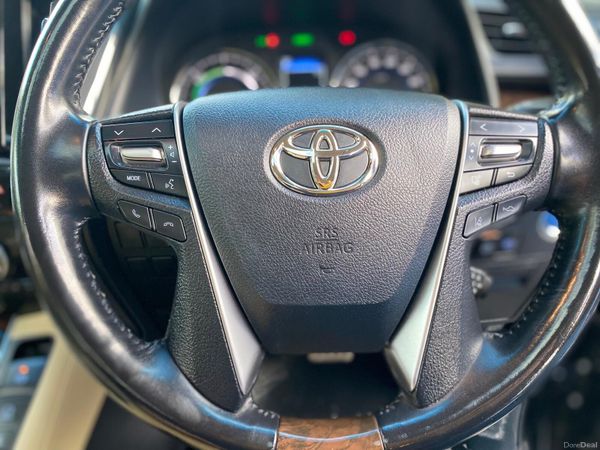 TOYOTA ALPHARD 2.5 HYBRID E-FOUR (8 SEATER) 397301393