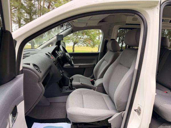 Volkswagen Caddy 1.9 TDI Life 5 Seater 397450323
