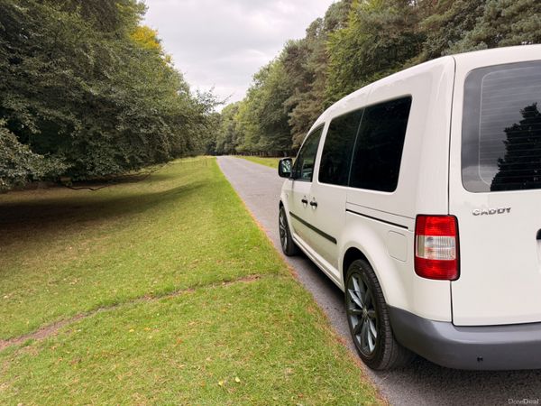 Volkswagen Caddy 1.9 TDI Life 5 Seater 397450339