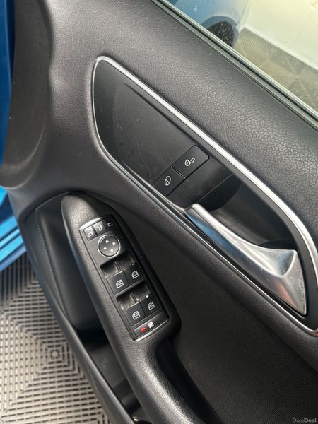 MERCEDES 180B AUTO ( LOW KMS ) 397451589