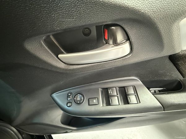 2015 Honda Fit 1.5 Hybrid Automatic,38K Miles 397452877