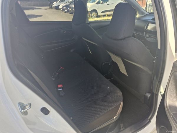 2022 Toyota Prius 1.5L Hybrid Low Miles Automatic 397485191