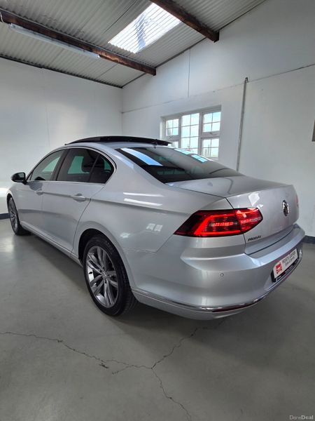 2018 Volkswagen Passat Highline, 2 of 14