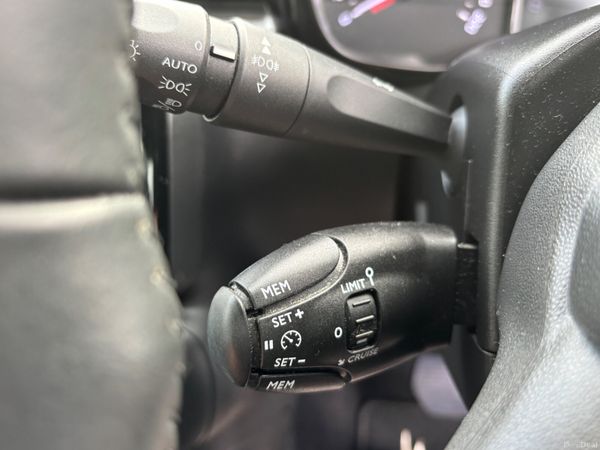 Citroen C3  Automatic Petrol in showroom condition 397422089