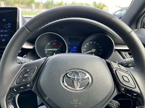 TOYOTA CHR 2019, 1.8 HYBRID AUTO LOW KMS HIGH SPEC 397435659
