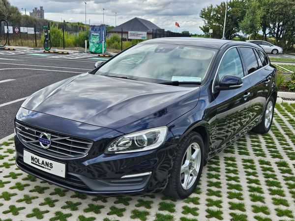 2018 Volvo V60 SE, 4 of 34