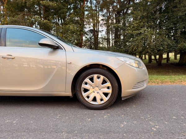 Opel Insignia 2011 Diesel 2 Owners Low Mileage 397505429