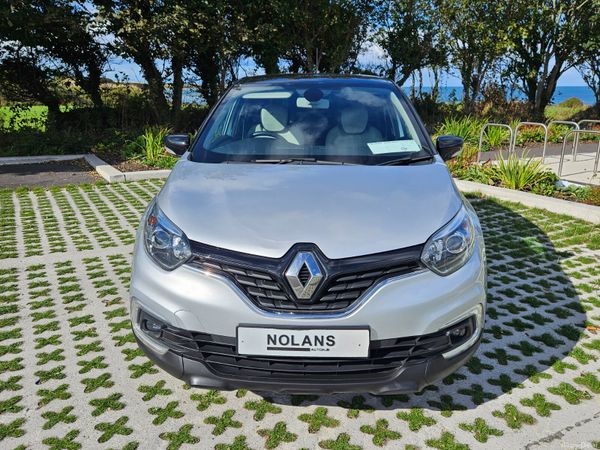 2019 Renault Captur ICONIC, 2 of 29