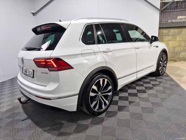 17 Volkswagen Tiguan R Line 2.0 TDi Auto 397714175